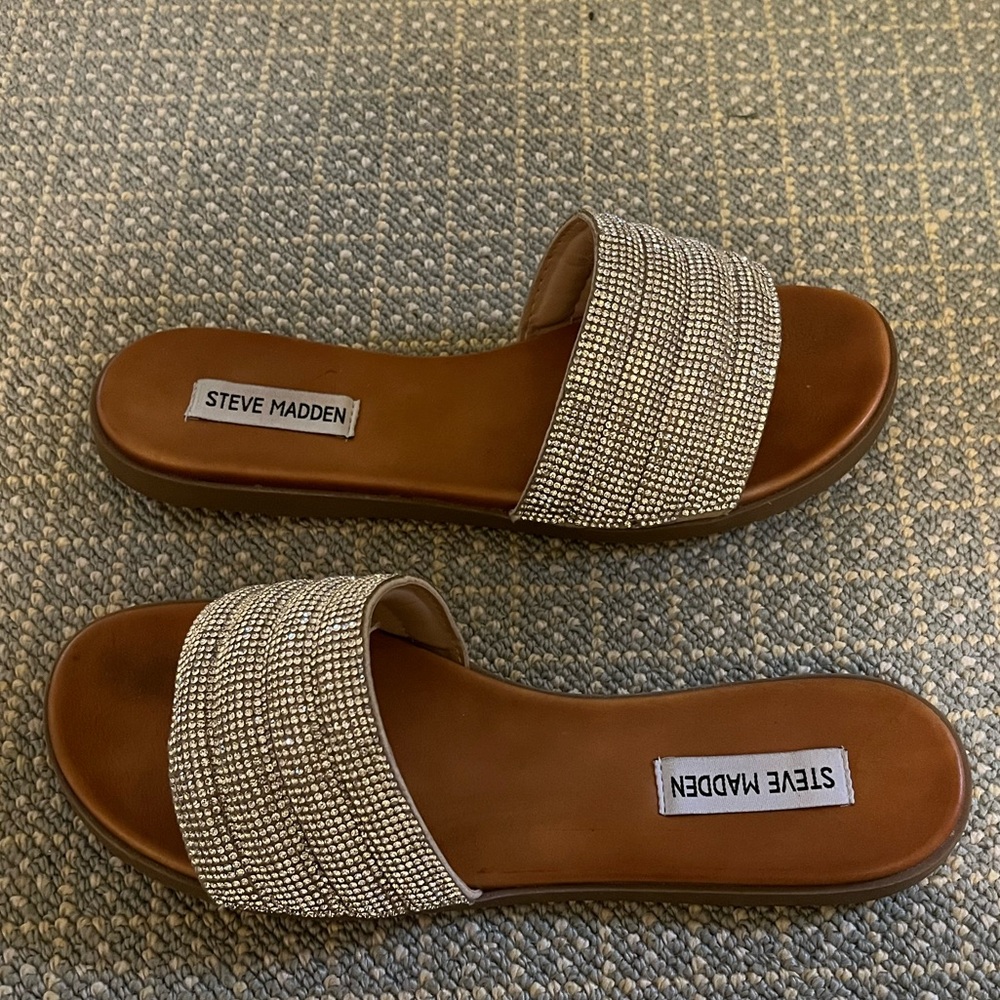 Steve Madden slides - women’s size 8